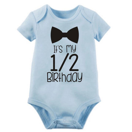 Baby bodysuit with cutsomized name